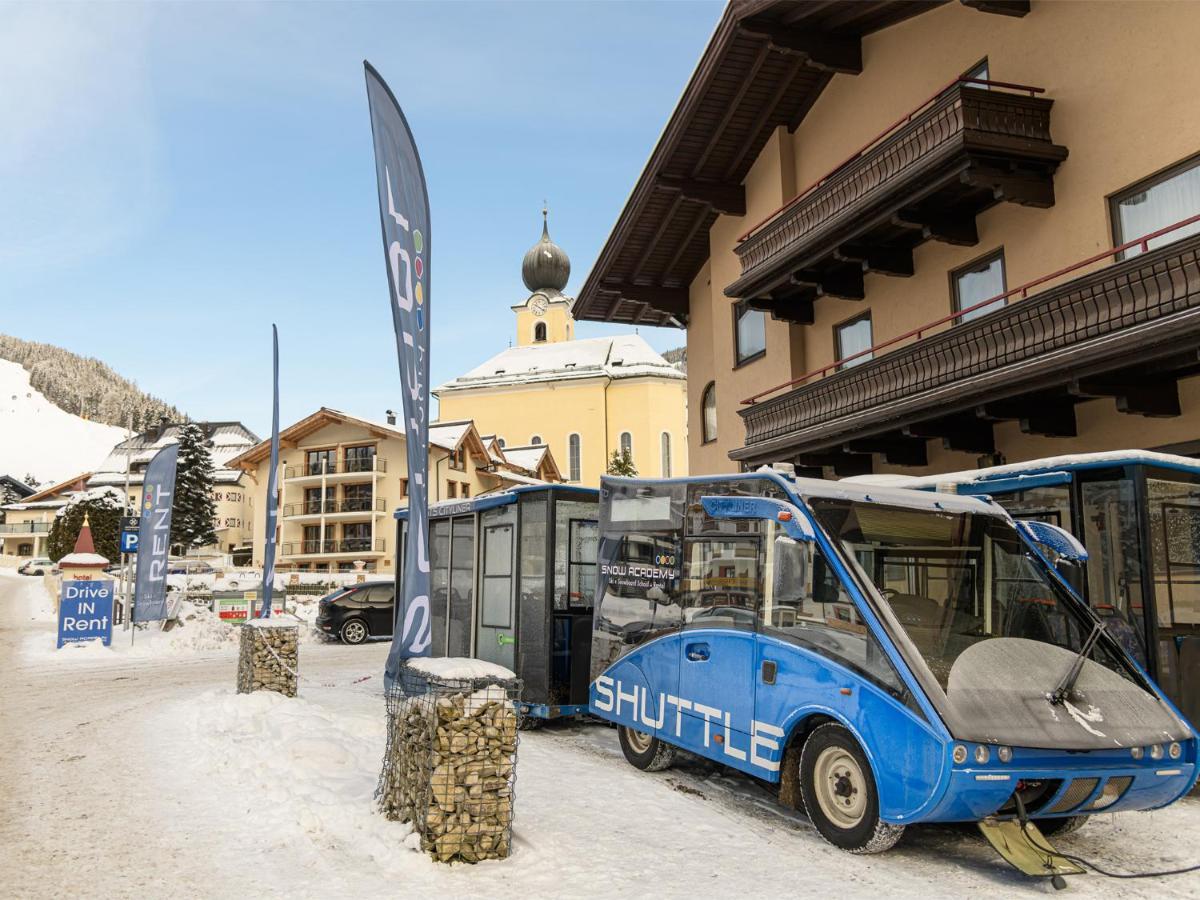 Alpinresort Valsaa - Sport & Spa Saalbach-Hinterglemm Exteriör bild