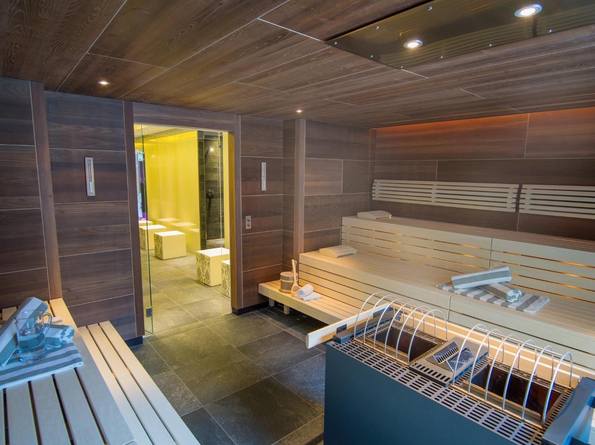 Alpinresort Valsaa - Sport & Spa Saalbach-Hinterglemm Exteriör bild
