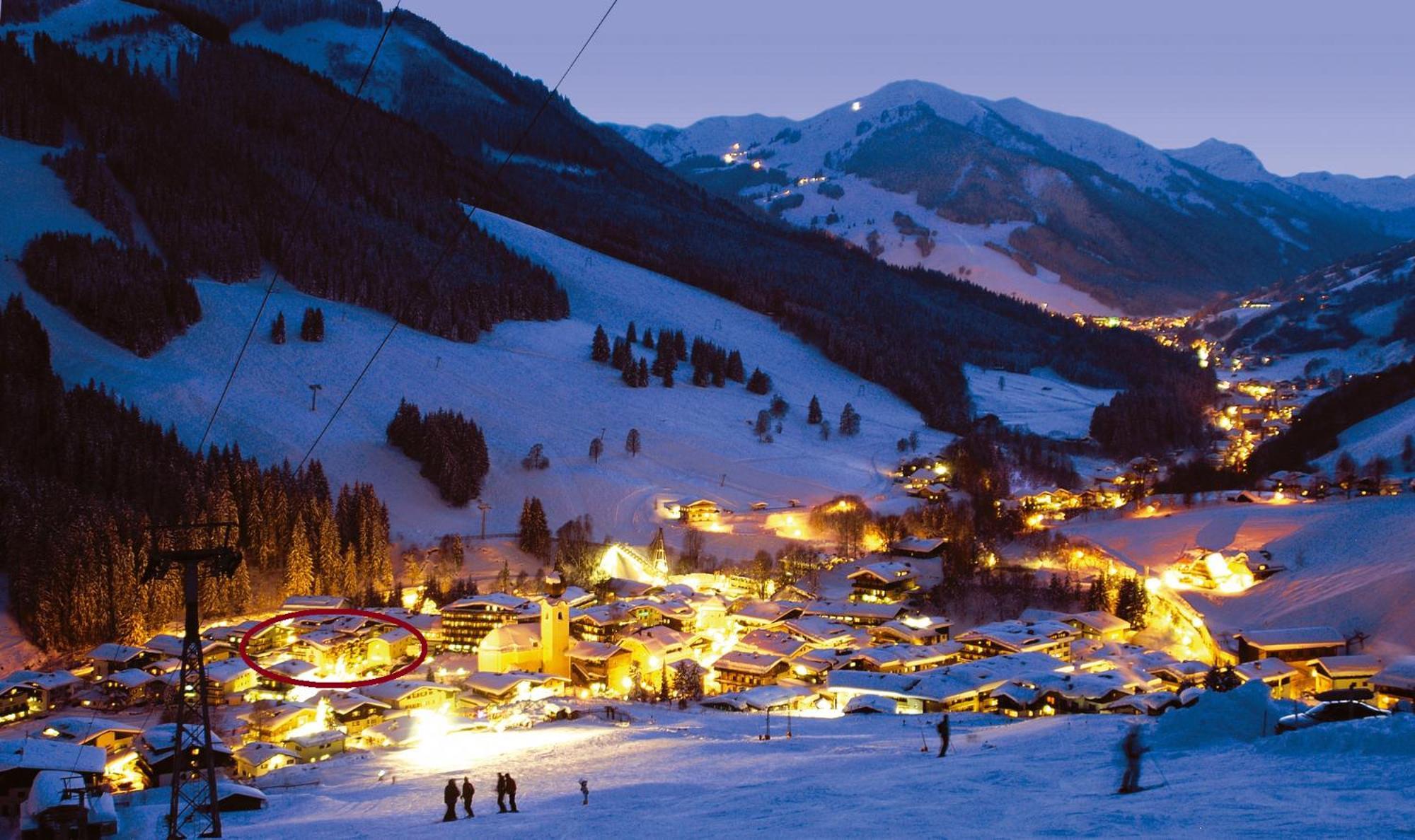 Alpinresort Valsaa - Sport & Spa Saalbach-Hinterglemm Exteriör bild