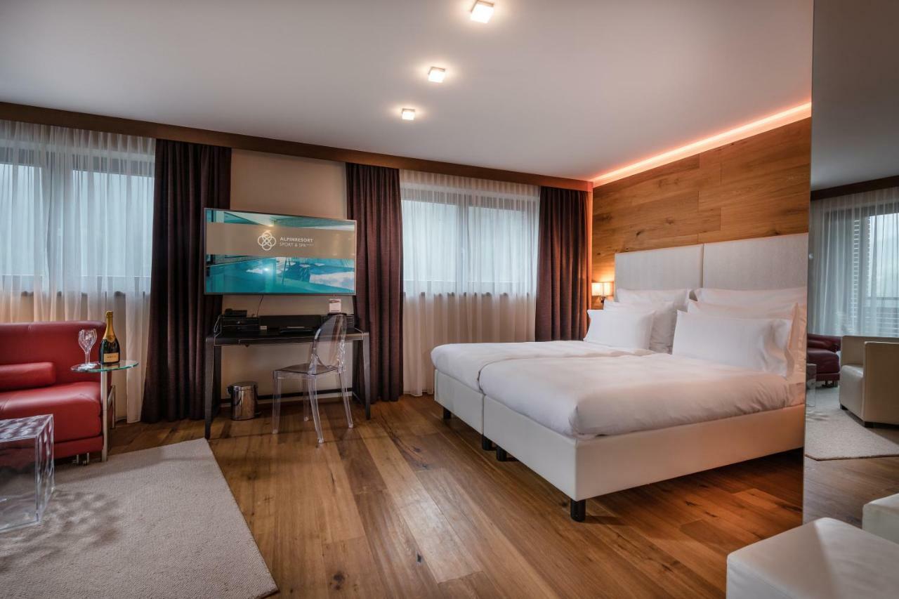 Alpinresort Valsaa - Sport & Spa Saalbach-Hinterglemm Exteriör bild