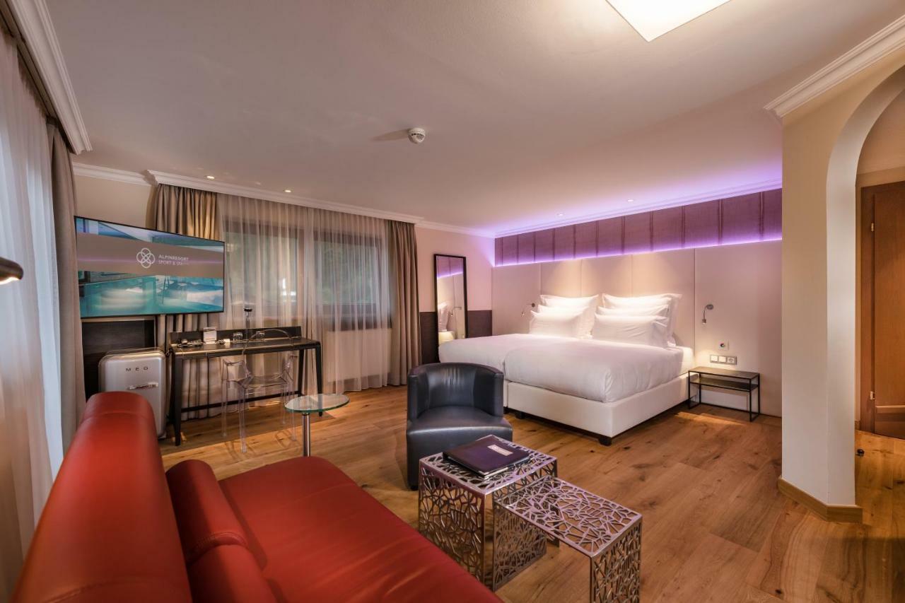 Alpinresort Valsaa - Sport & Spa Saalbach-Hinterglemm Exteriör bild