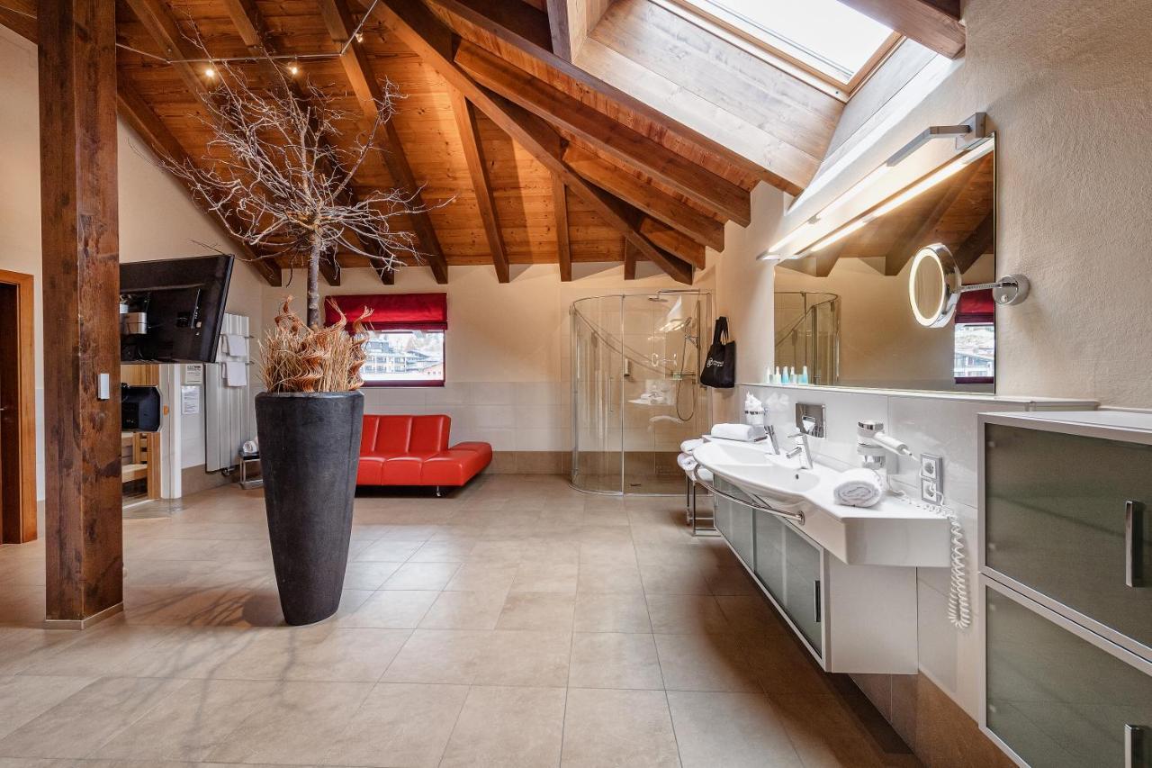 Alpinresort Valsaa - Sport & Spa Saalbach-Hinterglemm Exteriör bild