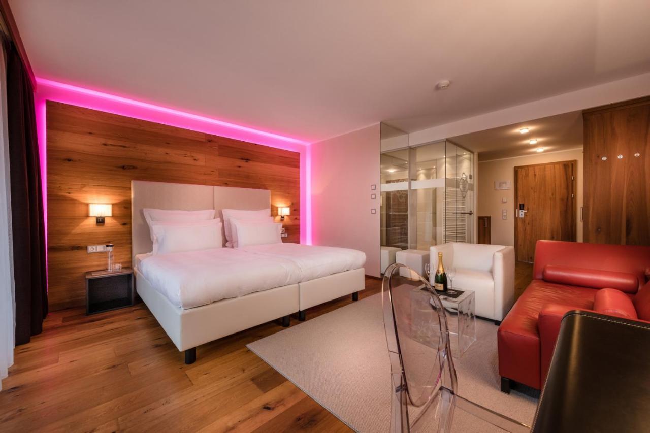 Alpinresort Valsaa - Sport & Spa Saalbach-Hinterglemm Exteriör bild